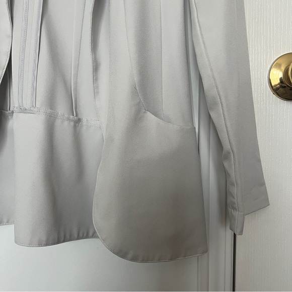 Dynamite Light Grey Blazer - Picture 3 of 4